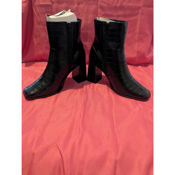 Lisa Vicky “Craze V.” Black Croco Boots – Size 8 – Brand New - Picture 3 of 6